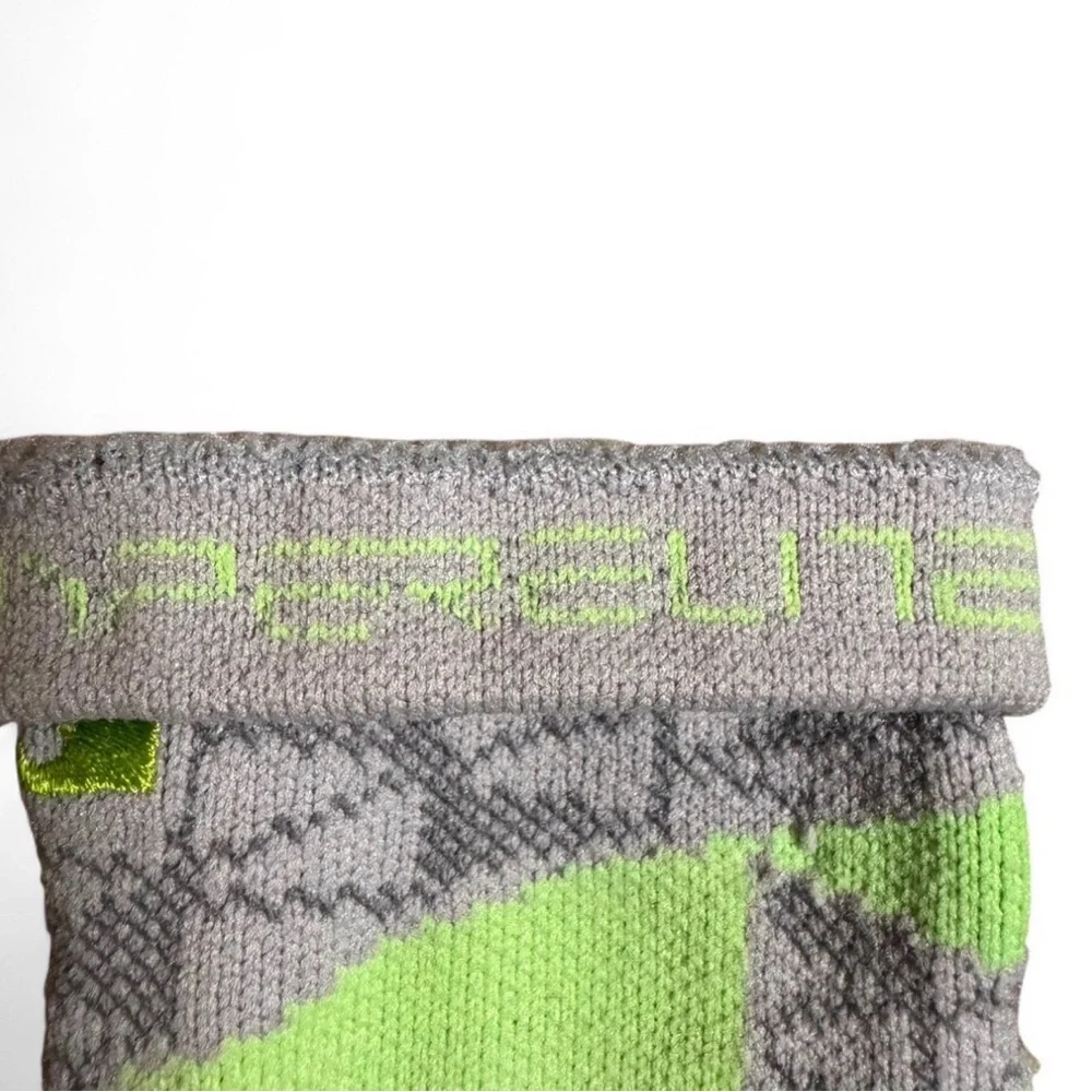 Nike LeBron James Elite Basketball Socks Boys Small